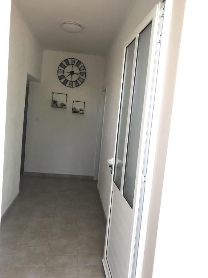 Apartmani Robert Bol Exterior foto