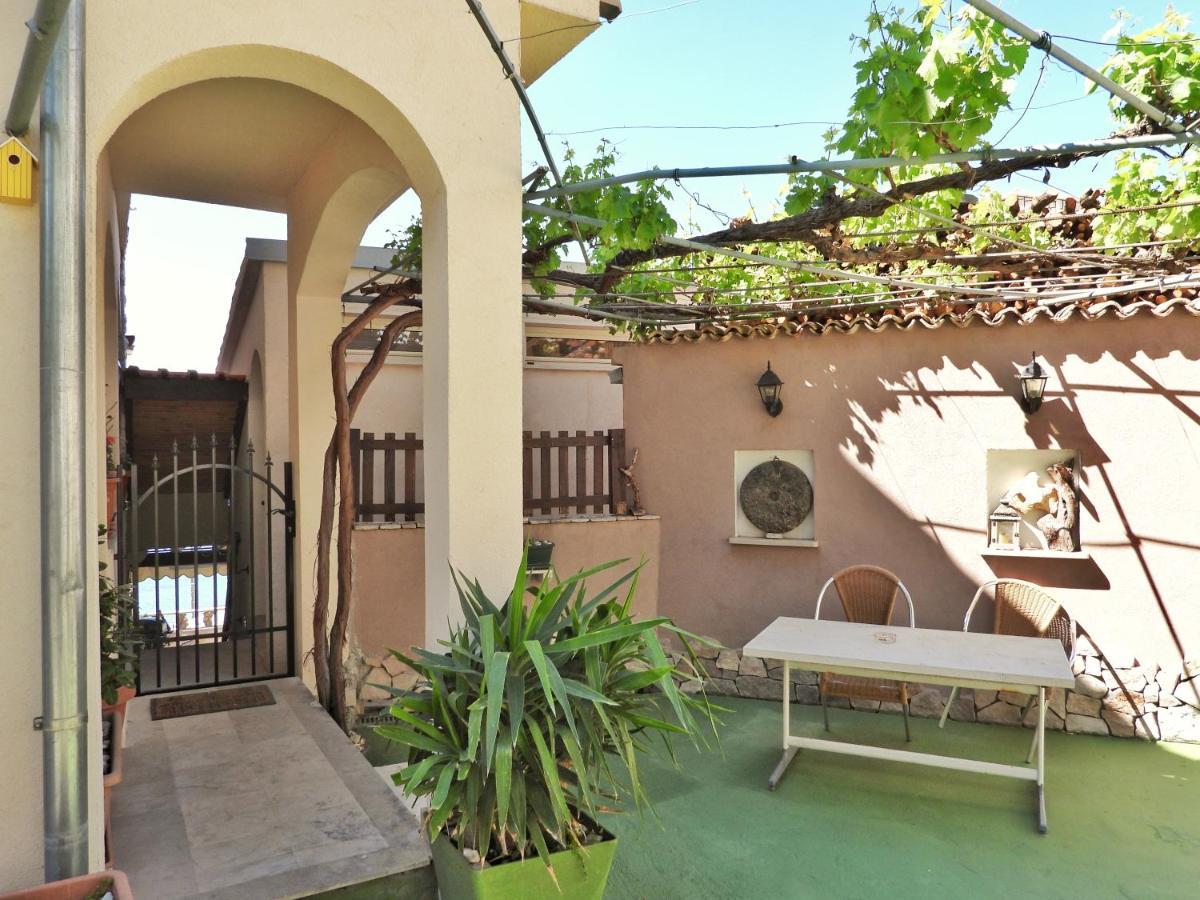 Apartmani Robert Bol Exterior foto